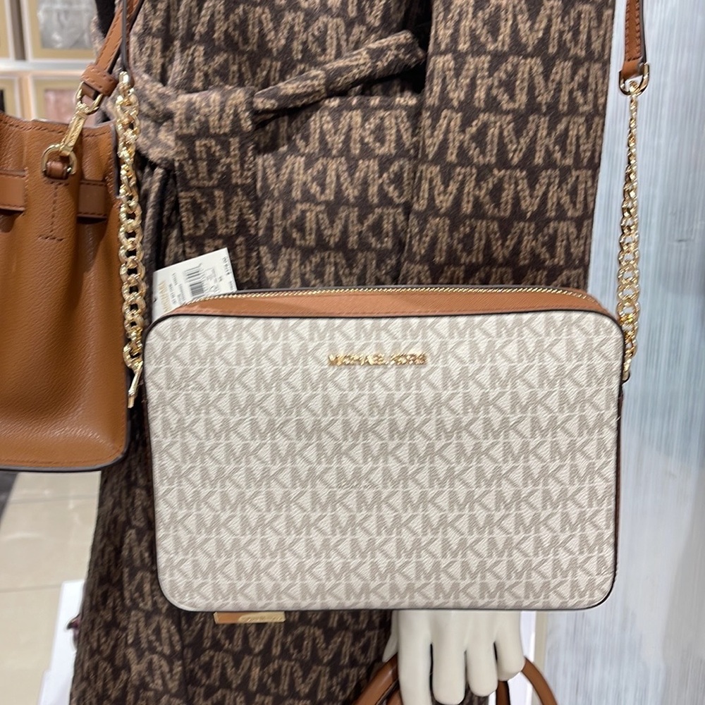 Michael Kors Jet Set Item Large East West Zip Crossbody Vanilla Signature - Picture 6 of 16